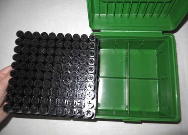 Съемный лоток в зелёной коробке MTM (R-100-10)