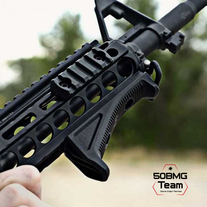 Рукоять на цевье Magpul AFG Angled Fore Grip на M-LOK (MAG598)